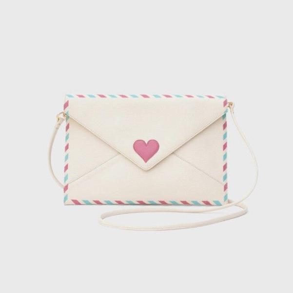 Love Story Eloise. Wristlet Purse Envelope, Ivory