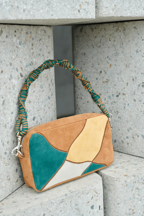 The History Bag - Camel/Green