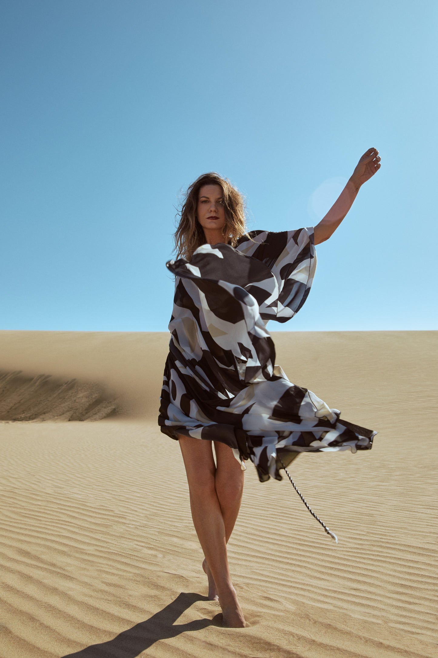 Maxi Pelican Paraiso Tunic - Black